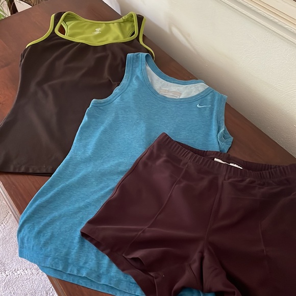 Prana, Nike, LL Bean Workout Bundle Sz Sm - Picture 3 of 16